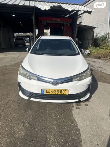 מודעת רכב טויוטה קורולה
