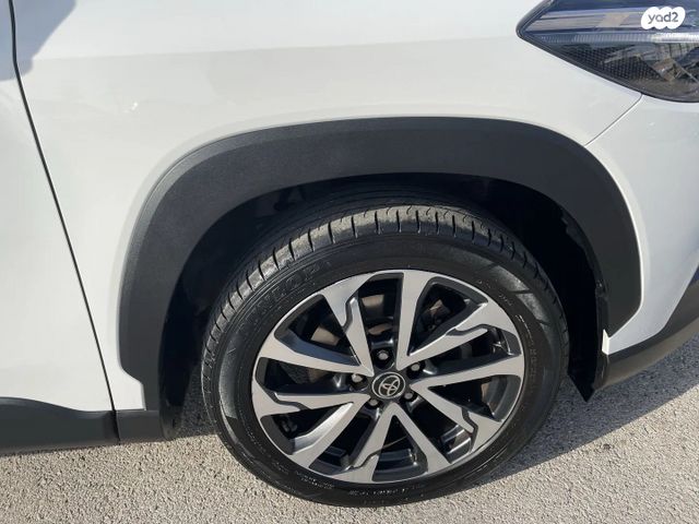 טויוטה קורולה קרוס