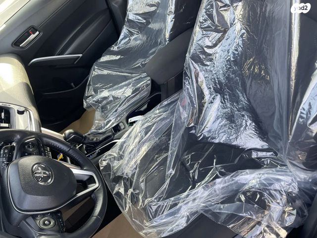 טויוטה קורולה קרוס