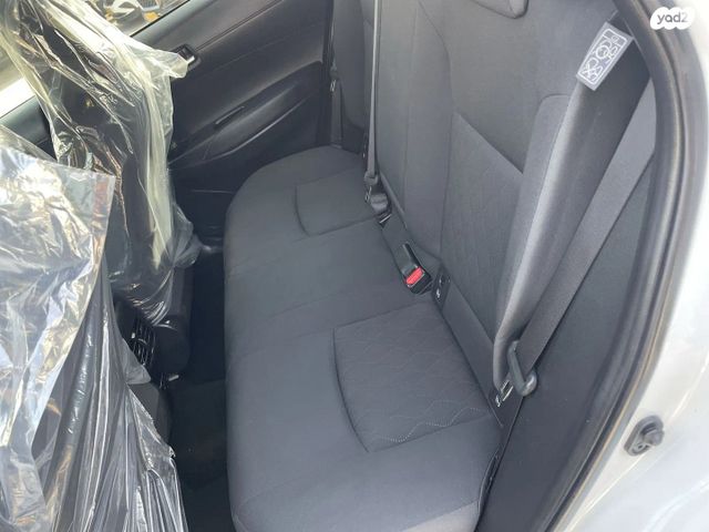 טויוטה קורולה קרוס