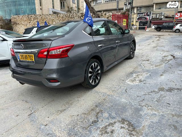 ניסאן סנטרה