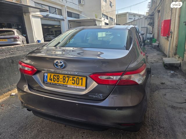 טויוטה קאמרי