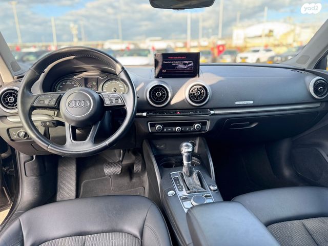 מודעת רכב אאודי A3 1