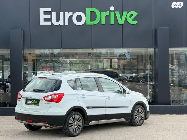 סוזוקי קרוסאובר