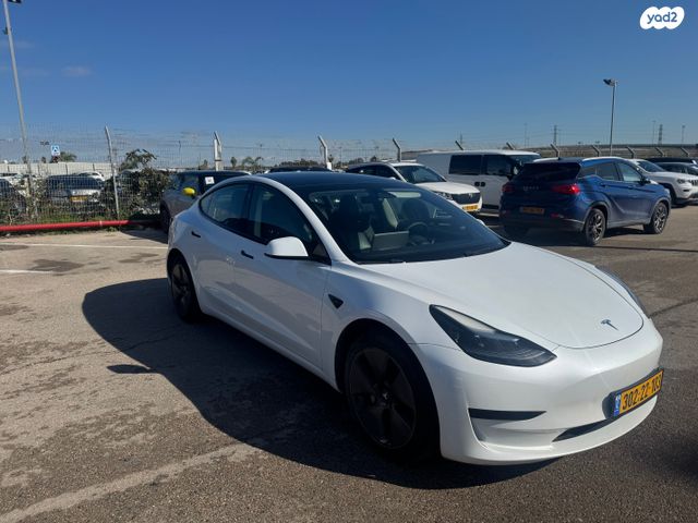 מודעת רכב טסלה מודל 3