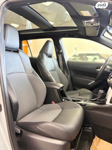 טויוטה קורולה קרוס