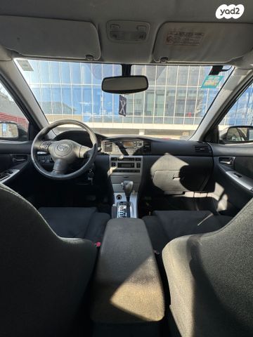 טויוטה קורולה