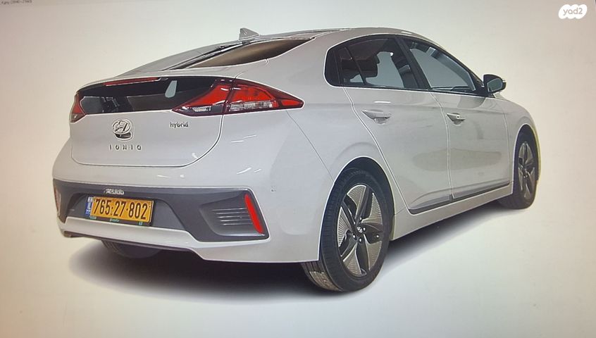 יונדאי איוניק