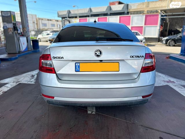 סקודה אוקטביה 