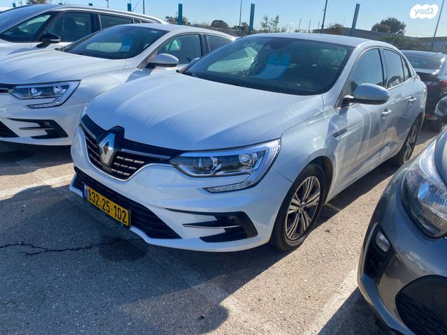 רנו מגאן