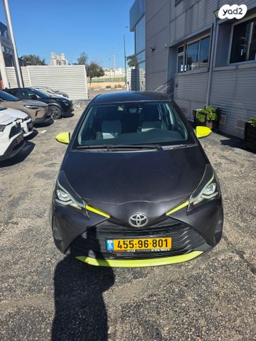 טויוטה יאריס