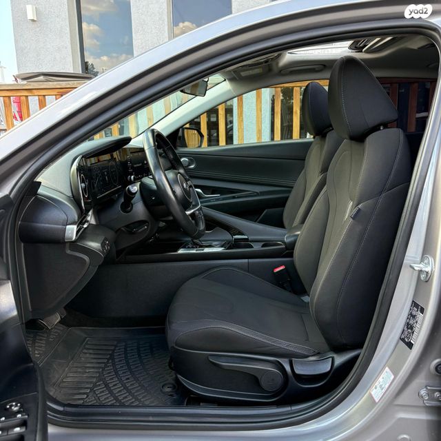 יונדאי אלנטרה