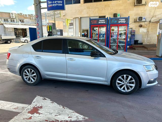 סקודה אוקטביה 