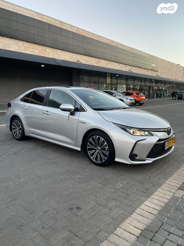 מודעת רכב טויוטה קורולה 2