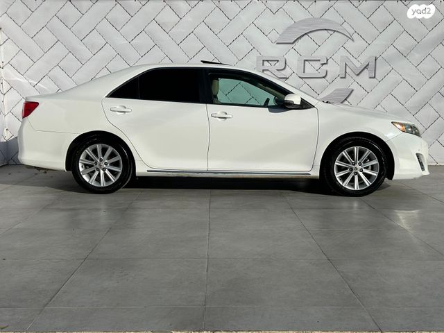 טויוטה קאמרי