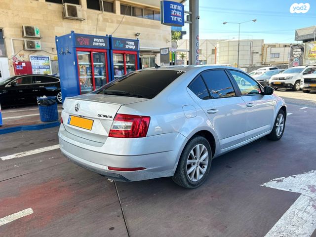 סקודה אוקטביה 
