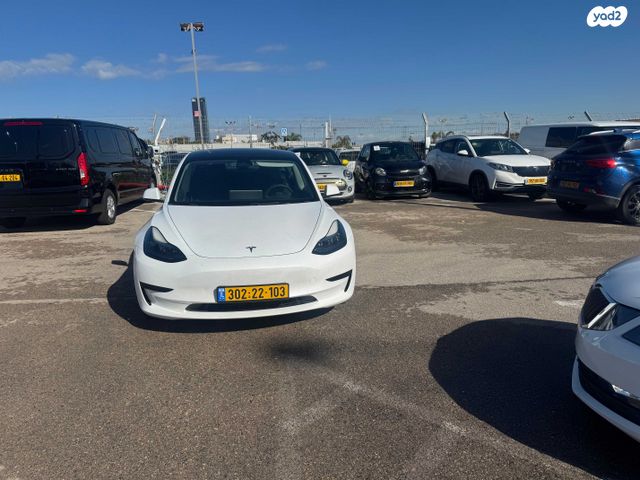 טסלה מודל 3
