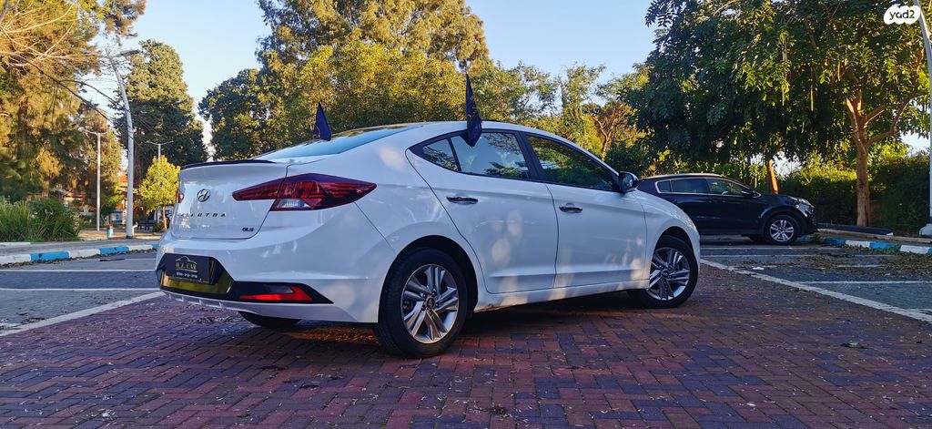 יונדאי אלנטרה