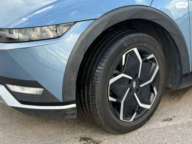 יונדאי איוניק 5