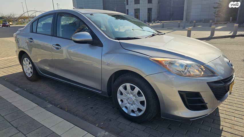 מודעת רכב מאזדה 3