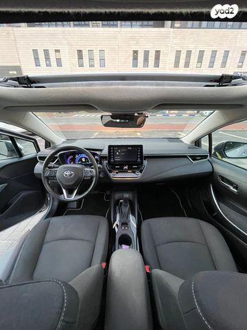 טויוטה קורולה