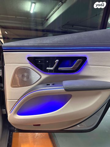 מרצדס-בנץ EQS