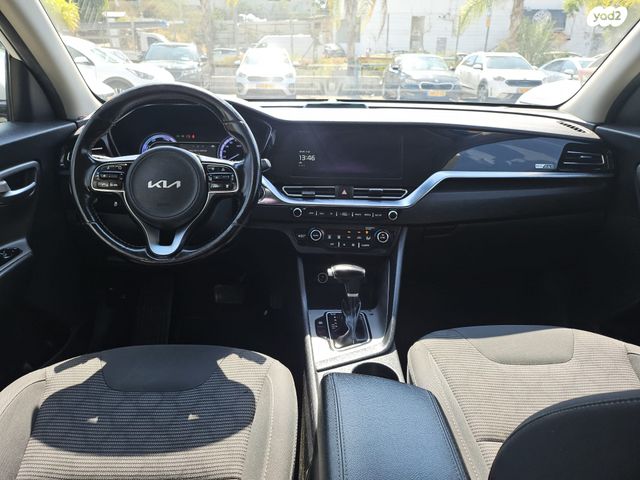 קיה נירו פלוס