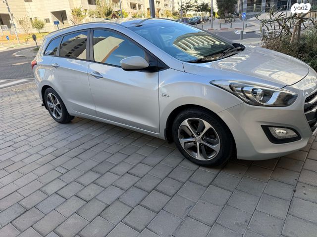 יונדאי i30
