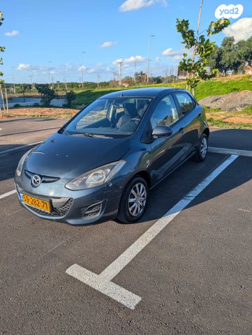 מודעת רכב מאזדה 2