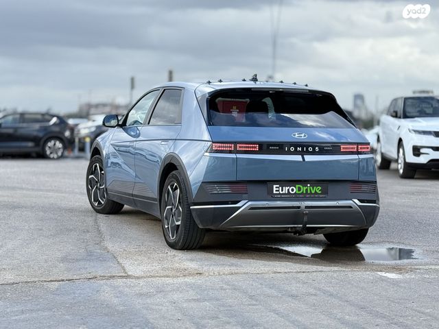 יונדאי איוניק 5