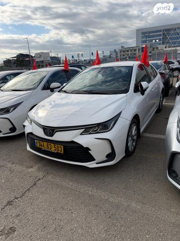 טויוטה קורולה