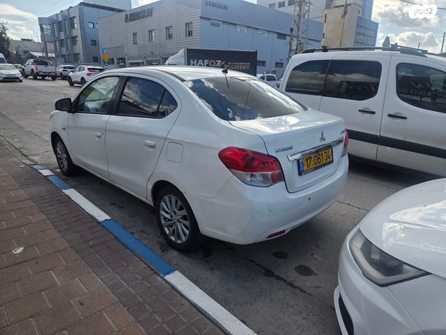 מיצובישי אטראז'