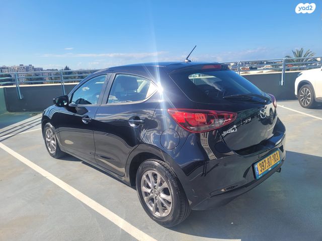 מודעת רכב מאזדה 2