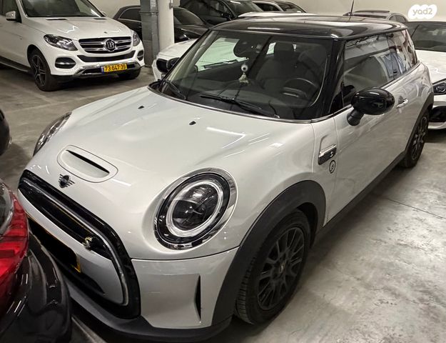 מודעת רכב מיני קופר SE (חשמלית)