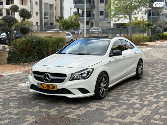 מודעת רכב מרצדס-בנץ CLA