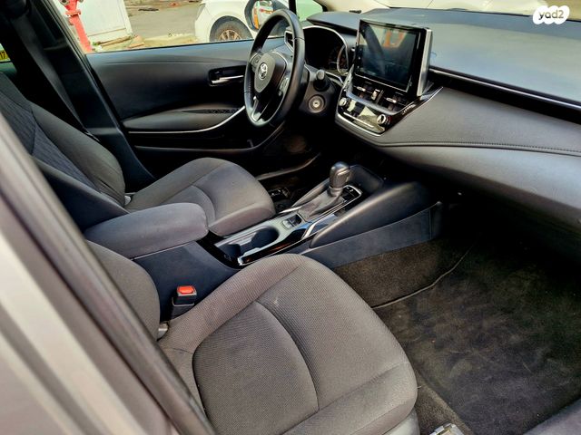 טויוטה קורולה