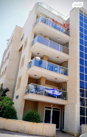 כ"ט בנובמבר 12