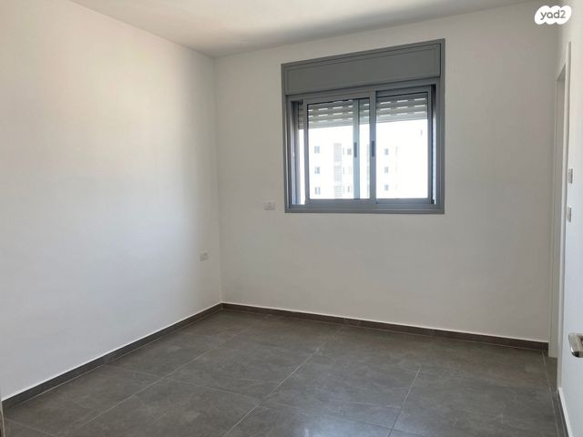 דירה, האישה העברייה 14, כרמי גת, קרית גת