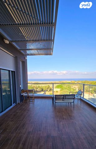 גג/ פנטהאוז, שדרות יצחק שמיר 5, גלי כרמל, טירת כרמל