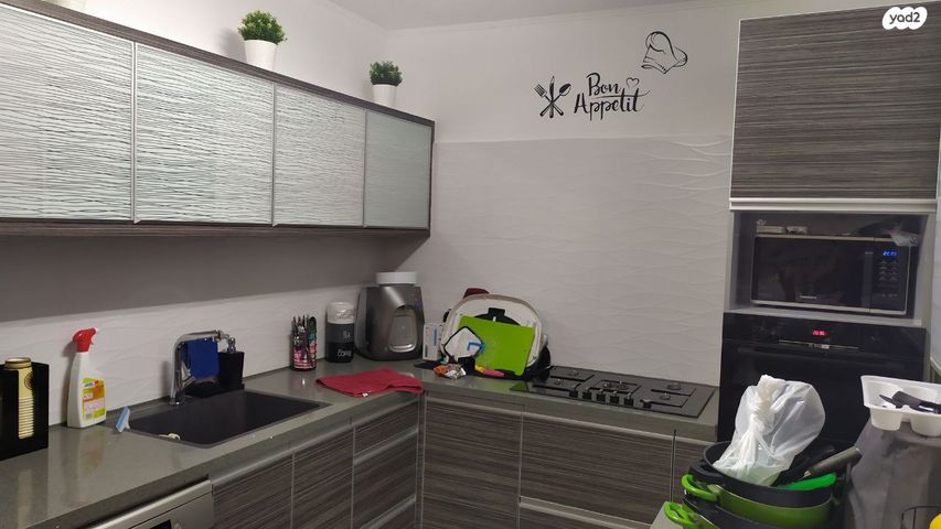 דירה, שדרות הציונות 63, ברנע, אשקלון