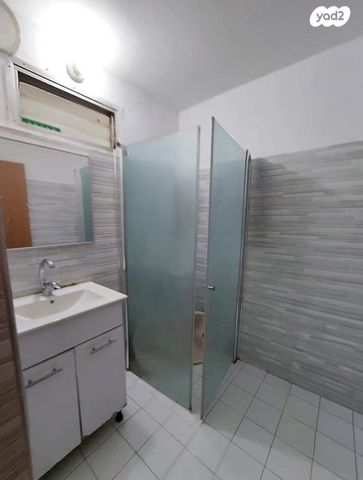 דירה, שדרות מלכי ישראל 149, הקוממיות, קרית גת