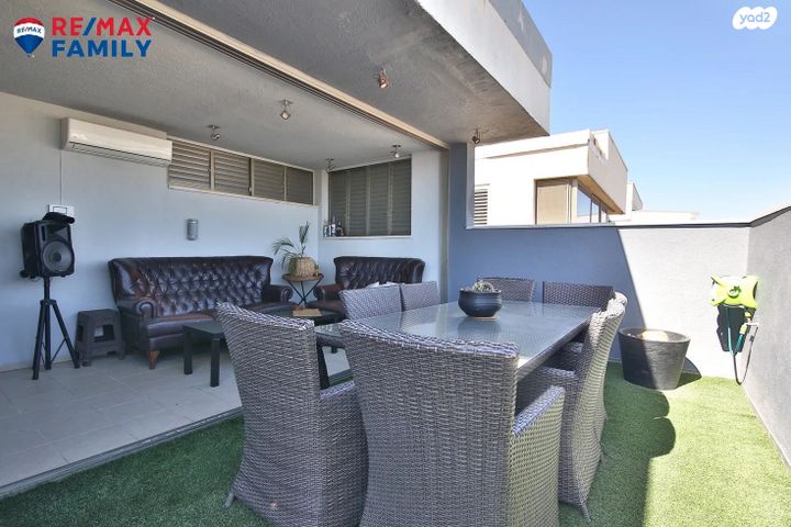 גג/ פנטהאוז, שדרות קק"ל 28, מוצקין הותיקה, קרית מוצקין