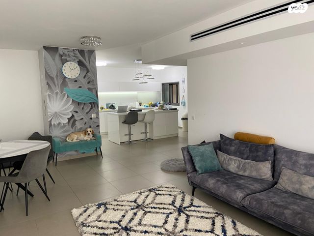 דירה, שדרות הרצל 2, נאות שמיר, יבנה