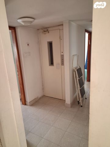 דירה, צל הגבעה 23, יד לבנים, רמת גן