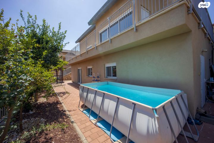 בית פרטי/ קוטג', בזלת 8, גילון, גילון