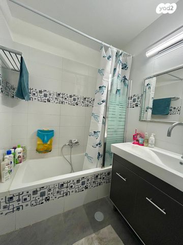 דירה, הרב מיימון 20, דרום מזרח, בת ים