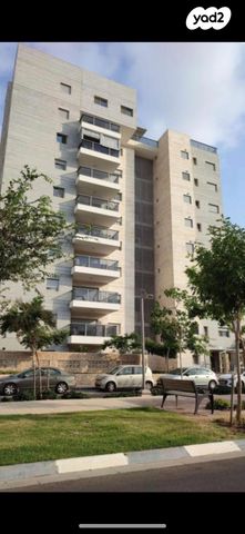 דירה, שדרות עמק האלה 16, שקמים ואגמים, אשקלון