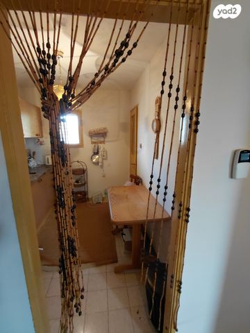 דירה, הזית 261, שיכון שלוש קומות, דימונה