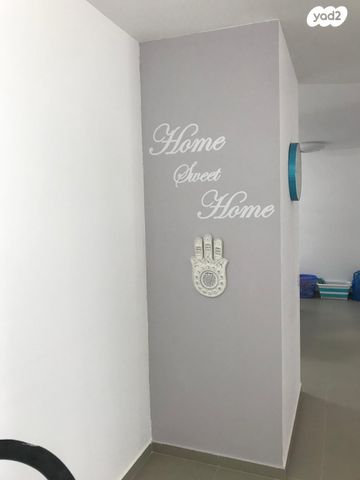 דירה, שדרות הרצל 2, נאות שמיר, יבנה