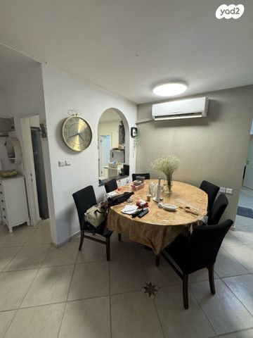 ישראל גלילי 10